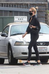 Rosie Huntinghton-Whiteley - Leaving a Gym in West Hollywood 08/04/2020
