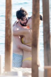 Roxy Horner and Jack Whitehall - Romantic Holiday on the Island of Naxos 08/22/2020