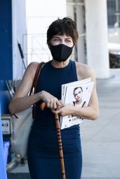 Selma Blair Picking Up Magazines - Los Angeles 08/14/2020