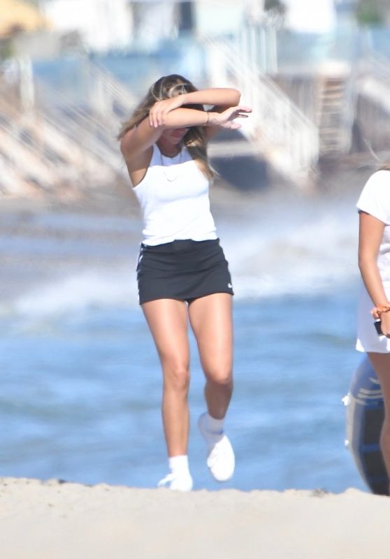 Sofia Richie - Walks on the Beach in Malibu 08/12/2020