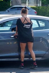 Vanessa Hudgens in Workout Gear - West Hollywood 08/14/2020