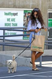 Vanessa Hudgens - Shopping in Los Feliz 08/27/2020