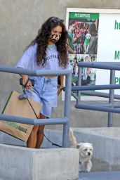 Vanessa Hudgens - Shopping in Los Feliz 08/27/2020