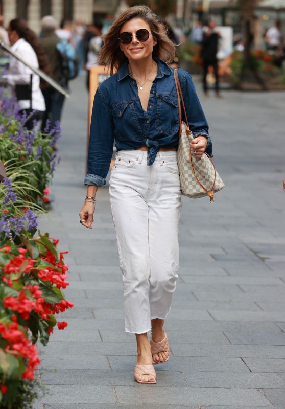 Zoe Hardman in Denim Jacket and Jeans - London 08/24/2020