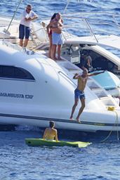 Alize Lim On a Yacht at St Tropez 09/08/2020