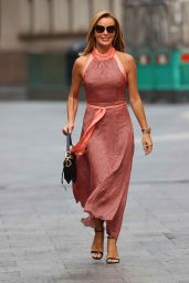 Amanda Holden in Tight Dress - London 09/07/2020