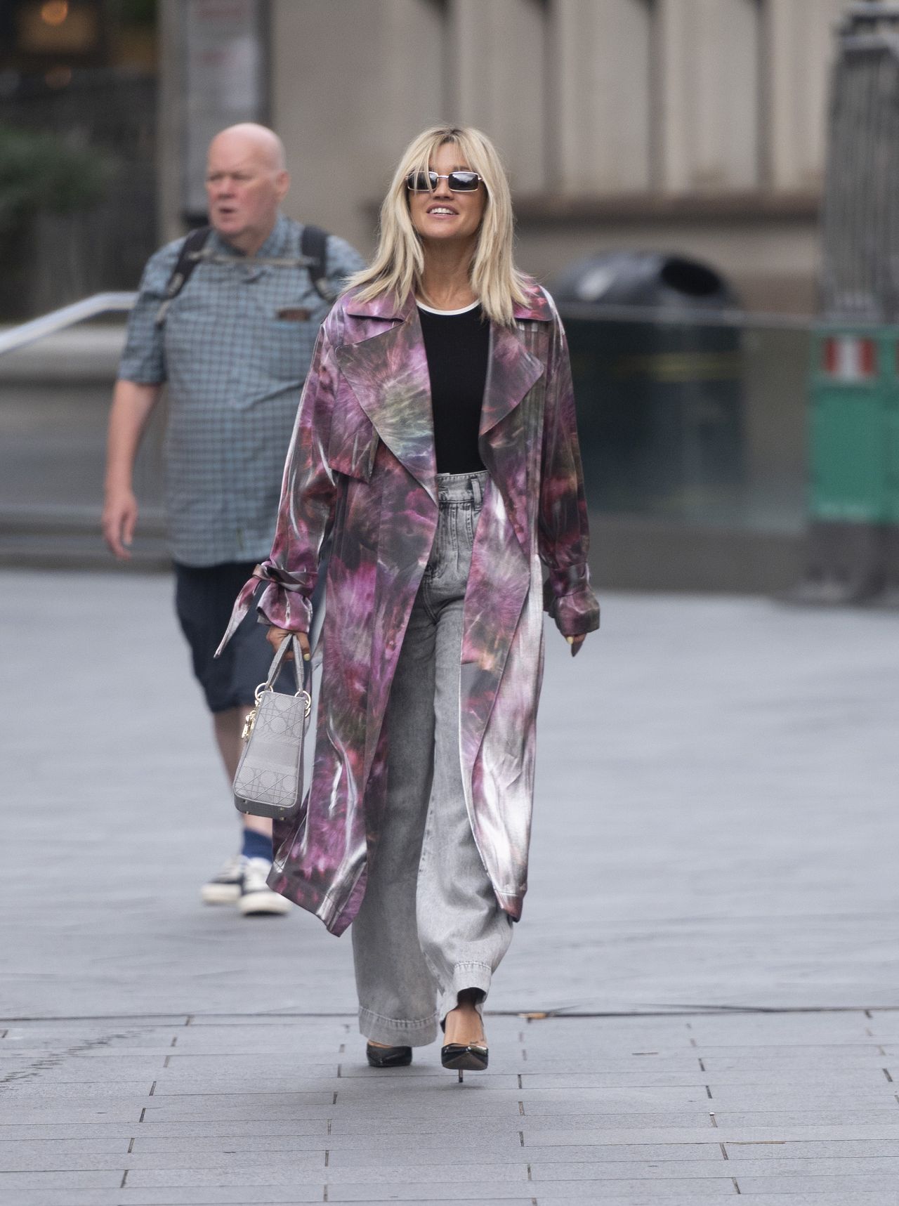 ashley-roberts-in-a-purple-and-pink-coat-and-grey-trousers-09-23-2020-5.jpg
