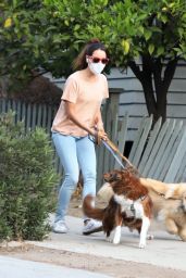 Aubrey Plaza - Walking Her Dogs in LA 09/29/2020