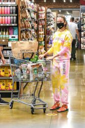 Brie Larson - Shopping in LA 09/29/2020