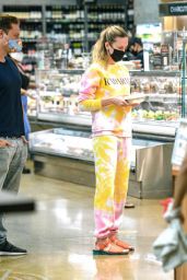 Brie Larson - Shopping in LA 09/29/2020