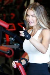 Chloe Sims - Ab Salute Gym in Brentwood 09/01/2020