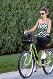 Emily Ratajkowski - Riding Her Bike in The Hamptons 09/03/2020