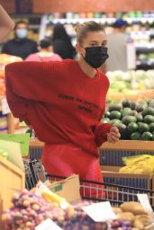 Hailey Bieber and Kendall Jenner - Grocery Shopping in LA 09/07/2020
