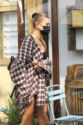 Hailey Bieber - Out for Lunch in West Hollywood 09/09/2020