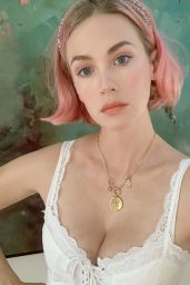 January Jones – Social Media Photos 09/21/2020