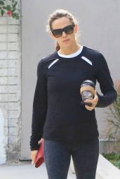 Jennifer Garner in Leggings - Out in LA 09/11/2020