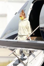 Jennifer Lopez - Exits Her Private Jet in LA 09/09/2020