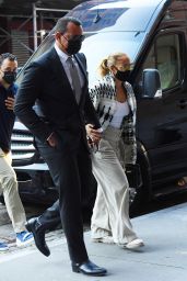 Jennifer Lopez in Casual Outfit - Tribeca, New York 09/08/2020