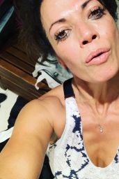 Jenny Powell - Social Media Photos 09/27/2020