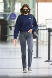 Kaia Gerber in Travel Outfit at JFK Airport in NY 09/23/2020