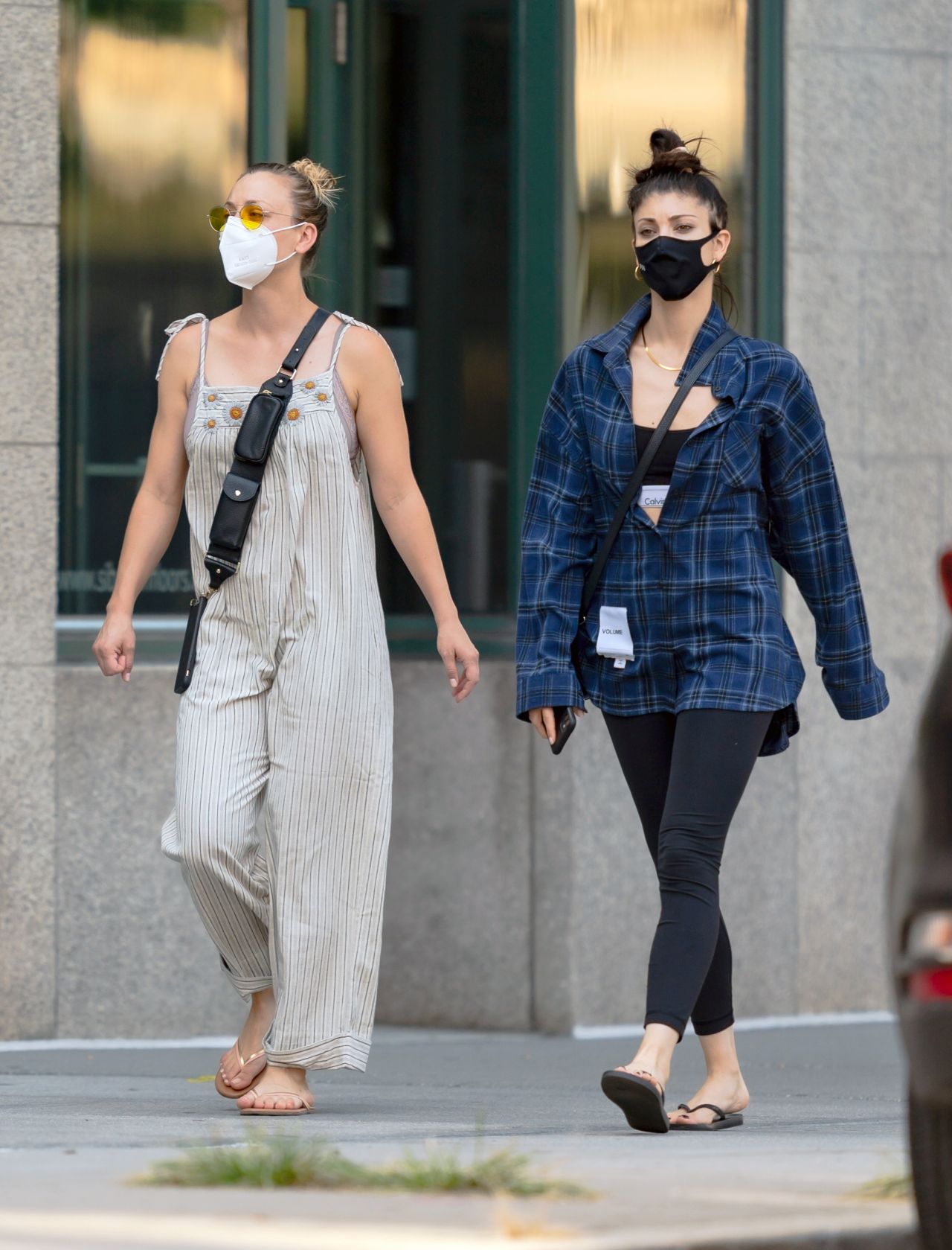 Kaley Cuoco And Briana Cuoco Out In New York 09 06 2020 Celebmafia Kaley cuoco talked tattoos, her new hbo max series the flight attendant, her husband karl cook kaley cuoco credited social distancing with helping her and her husband of almost 2 years karl cook. kaley cuoco and briana cuoco out in