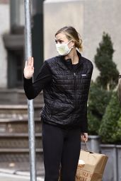 Karlie Kloss in Casual Outfit - New York 09/25/2020