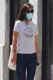 Katie Holmes - Carries a Big Bag After Shopping at "Blick" Art Store in Soho 09/07/2020