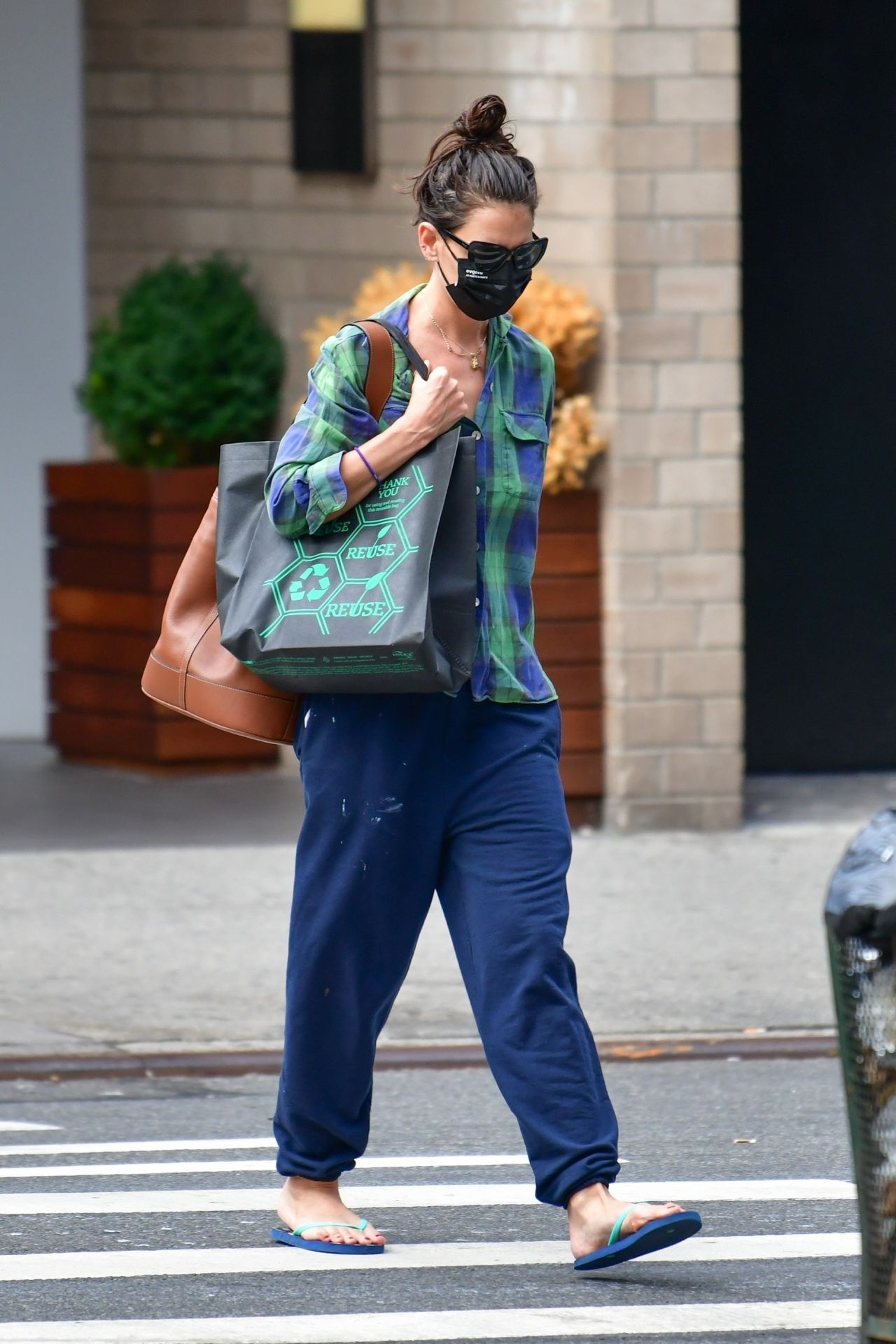 Katie Holmes in Casual Outfit - Grocery Shopping in NYC 09/13/2020 ...