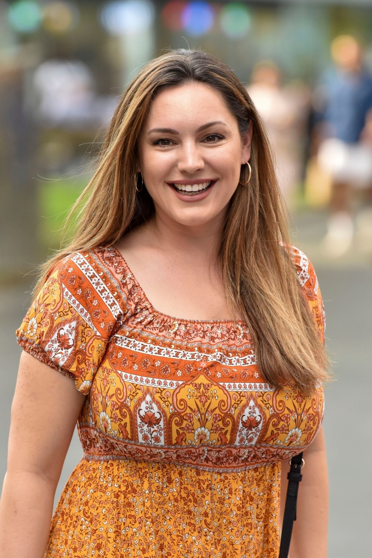 Kelly Brook Arriving at the Global Radio Studios - London 09/15/2020