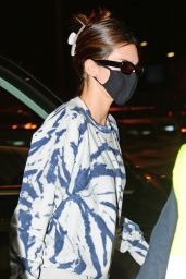 Kendall Jenner – Leaving Milan 09/27/2020