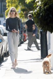 Kimberley Garner - Walks Her Dog in Chelsea 09/28/2020