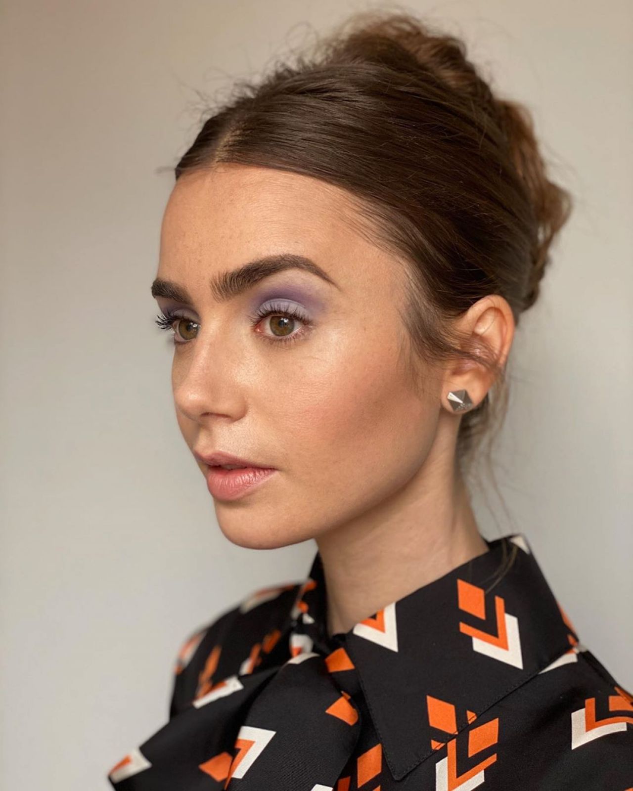 lily-collins-emily-in-paris-promoshoot-2020-2.jpg