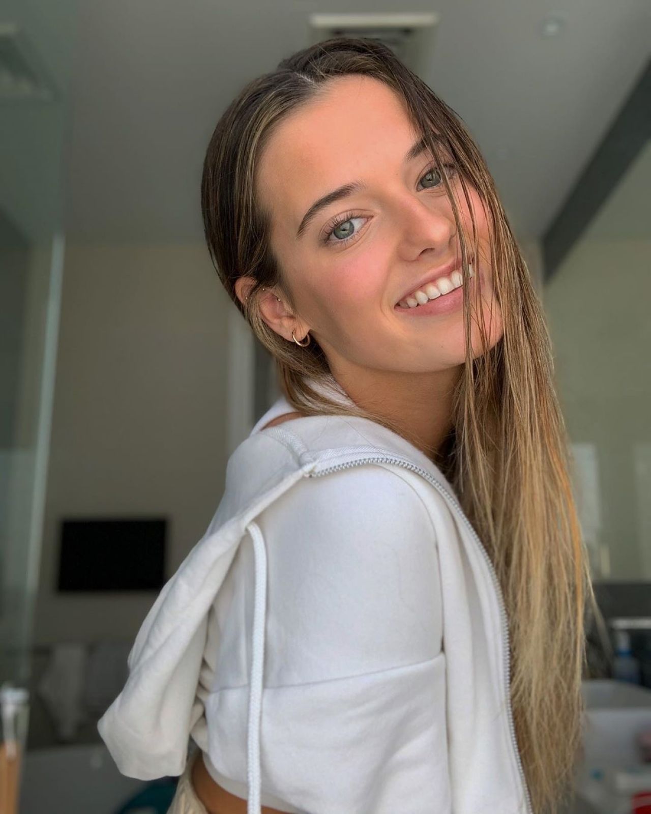 Taya Brooks - Social Media Photos and Video 09/02/2020 • CelebMafia