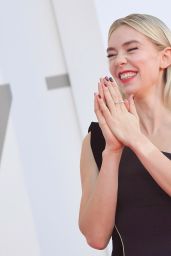 Vanessa Kirby – 77th Venice Film Festival Closing Ceremony Red Carpet