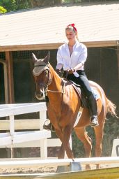 Amber Heard - Horse Riding 10/13/2020