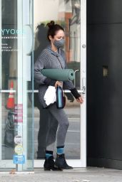 Autumn Reeser - Leaving a Yoga class in Vancouver 10/10/2020