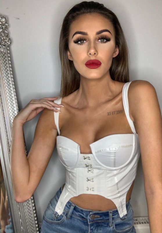 Chloe Veitch - Social Media Photos 10/05/2020