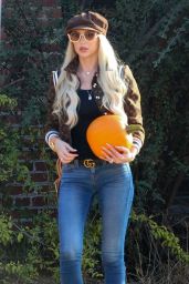 Christine Quinn - Pumpkin Patch in Hollywood 10/22/2020