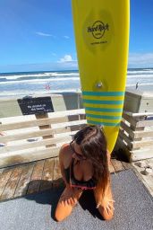 Claudia Romani - Posing in Daytona Beach 10/25/2020