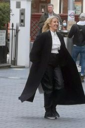 Ellie Goulding - Out in London