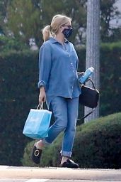 Emma Roberts - Out in Los Feliz 10/06/2020