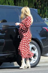 Emma Roberts - Running Errands in Los Angeles 10/20/2020