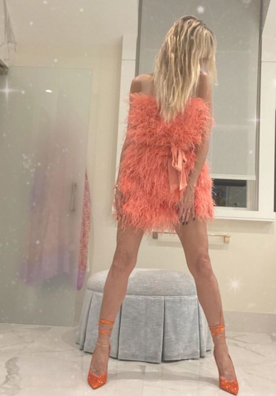 Heidi Klum Outfit – Instagram 10/05/2020 (V)