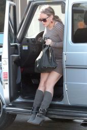 Hilary Duff - Out in LA 10/18/2011