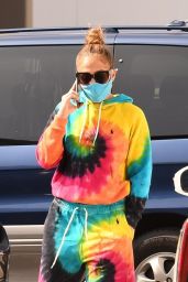 Jennifer Lopez - Leaving a Gucci Store in Beverly Hills 10/10/2020
