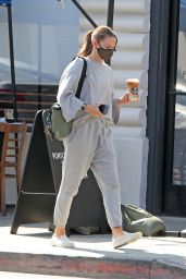 Jennifer Morrison in Casual Outfit - West Hollywood 10/07/2020