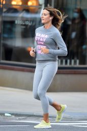 Kelly Bensimon in a Sporty Workout Outfit - NYC 10/11/2020