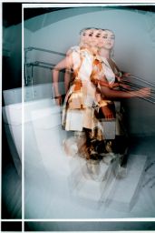 Maisie Williams - Photoshoot for Numero Art October 2020