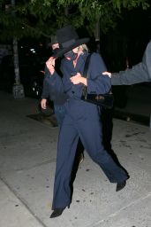 Miley Cyrus – Returning to the Bowery Hotel in New York 10/01/2020