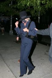 Miley Cyrus – Returning to the Bowery Hotel in New York 10/01/2020